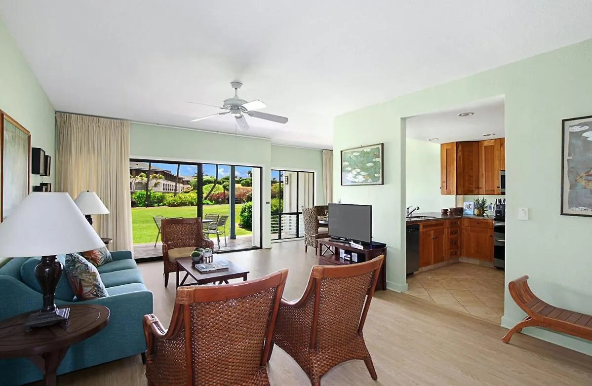 2 Bedrooms Condo Few Mins Walk To Beaches & Pool Koloa